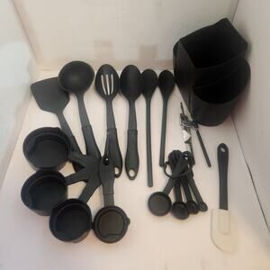 New 11 piece kitchen utensil set
